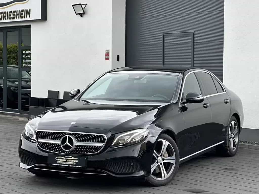 Mercedes-Benz E-Class d 9G Lim*AVANTGARDE*COMAND*DI-TACHO*KAMERA 06/2016-photo-0
