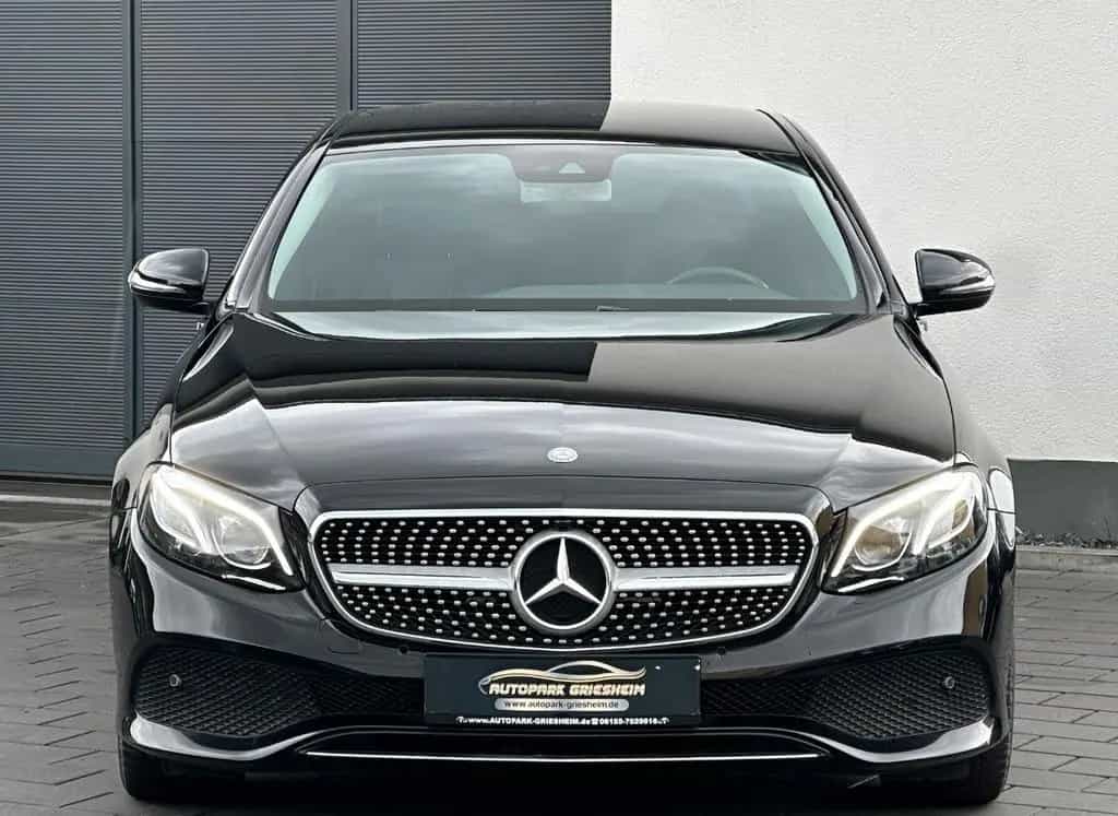 Mercedes-Benz E-Class d 9G Lim*AVANTGARDE*COMAND*DI-TACHO*KAMERA 06/2016-photo-1