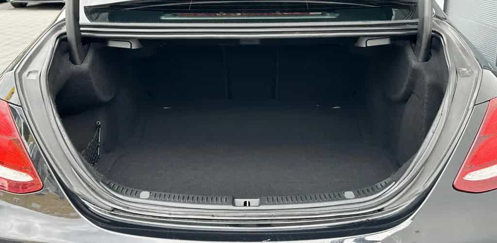 Mercedes-Benz E-Class d 9G Lim*AVANTGARDE*COMAND*DI-TACHO*KAMERA 06/2016-photo-18