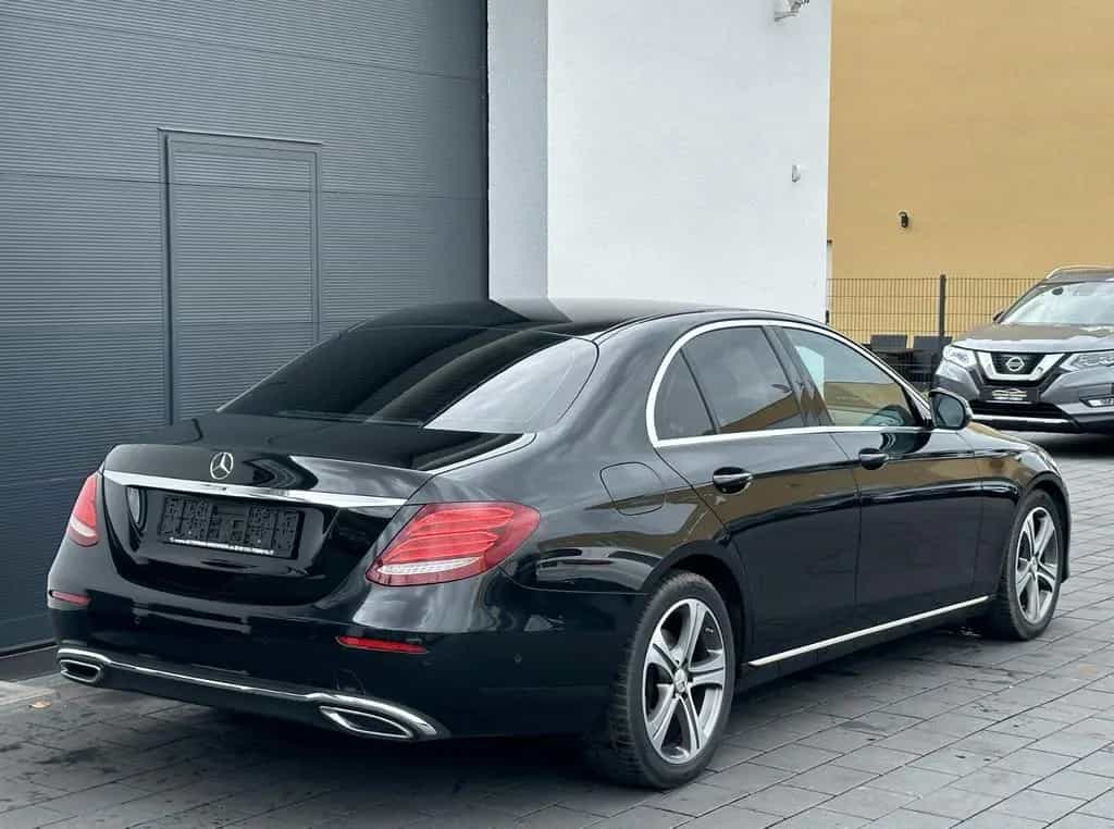 Mercedes-Benz E-Class d 9G Lim*AVANTGARDE*COMAND*DI-TACHO*KAMERA 06/2016-photo-19
