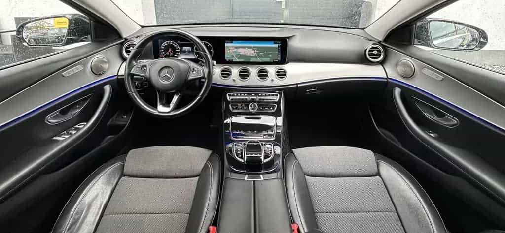 Mercedes-Benz E-Class d 9G Lim*AVANTGARDE*COMAND*DI-TACHO*KAMERA 06/2016-photo-2