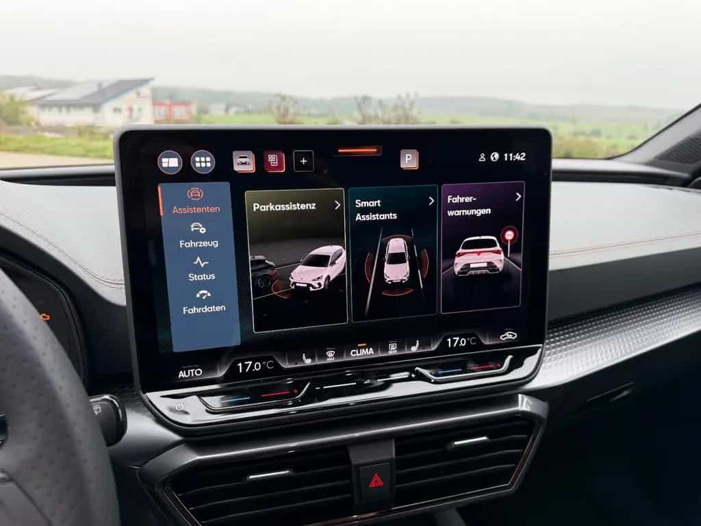 Cupra Leon 2.0 TSI VZ EXTREME+AHK+Century Bronze Matt 05/2026-photo-33