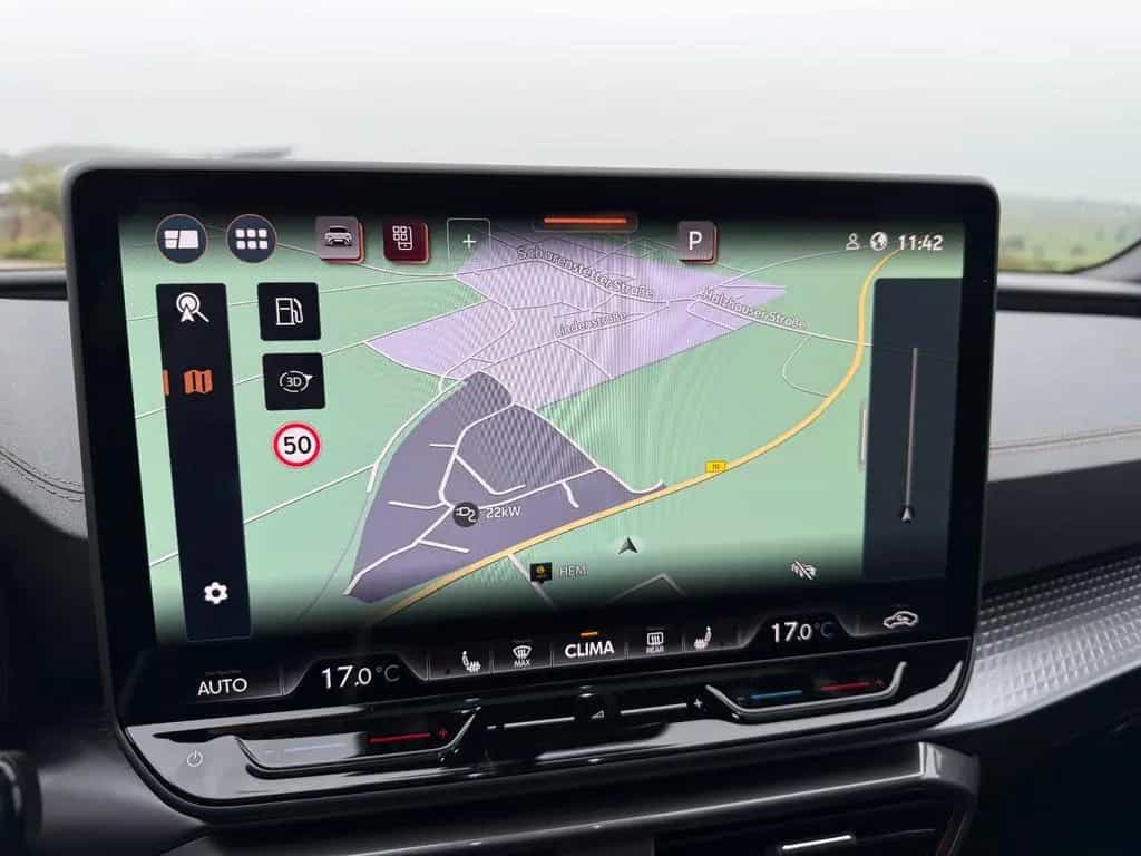 Cupra Leon 2.0 TSI VZ EXTREME+AHK+Century Bronze Matt 05/2026-photo-34