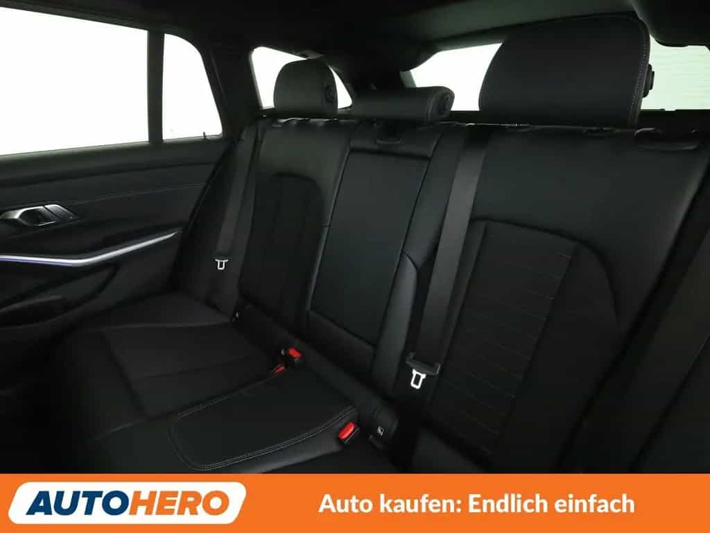 BMW 330 i xDrive Sport Line Aut.*NAVI*LED*TEMPO*CAM* 11/2019-photo-13