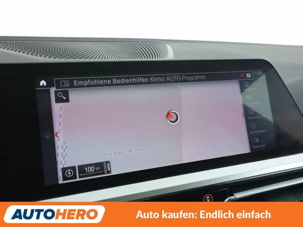 BMW 330 i xDrive Sport Line Aut.*NAVI*LED*TEMPO*CAM* 11/2019-photo-20