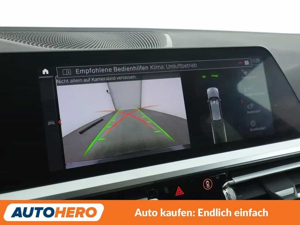 BMW 330 i xDrive Sport Line Aut.*NAVI*LED*TEMPO*CAM* 11/2019-photo-21