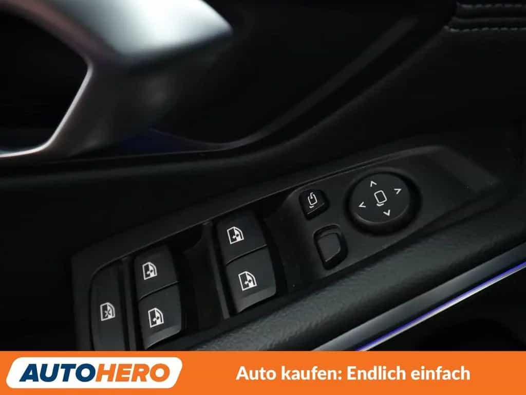 BMW 330 i xDrive Sport Line Aut.*NAVI*LED*TEMPO*CAM* 11/2019-photo-30