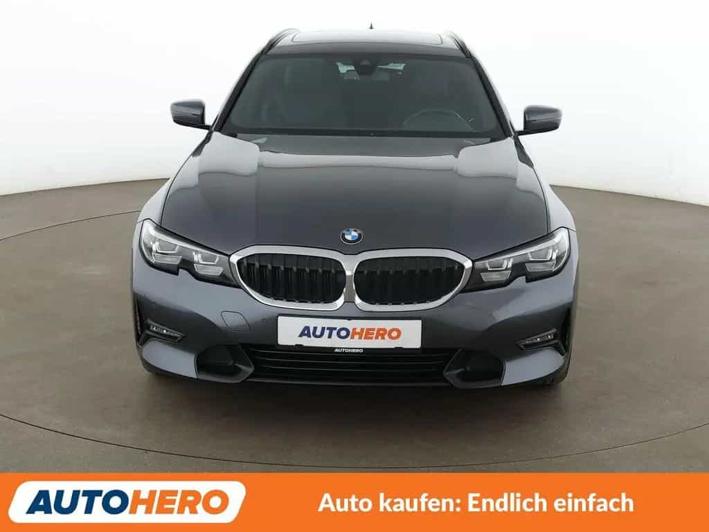 BMW 330 i xDrive Sport Line Aut.*NAVI*LED*TEMPO*CAM* 11/2019-photo-8