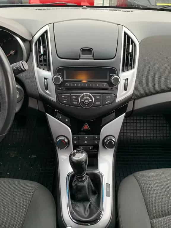 Chevrolet Cruze Kombi 1.6*Klima, PDC hinten, Temp., Nr. 19 05/2013-photo-17