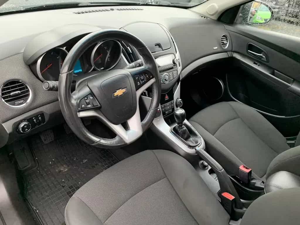 Chevrolet Cruze Kombi 1.6*Klima, PDC hinten, Temp., Nr. 19 05/2013-photo-8