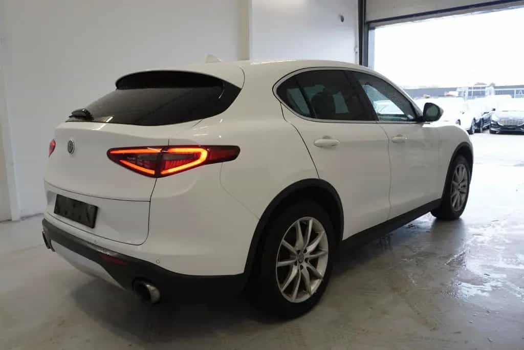 Alfa Romeo Stelvio 2,0 TB 280PS Q4 AUT. 08/2019-photo-5