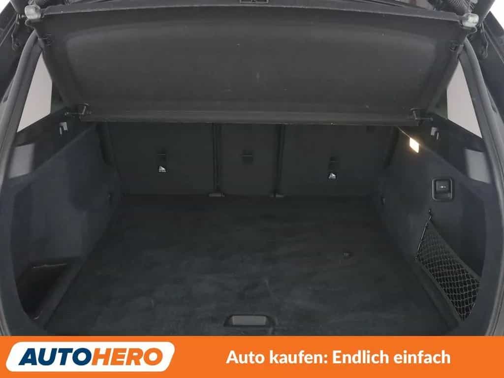 BMW X1 sDrive 18i Advantage *NAVI*TEMPO*PDC*SHZ* 06/2019-photo-17