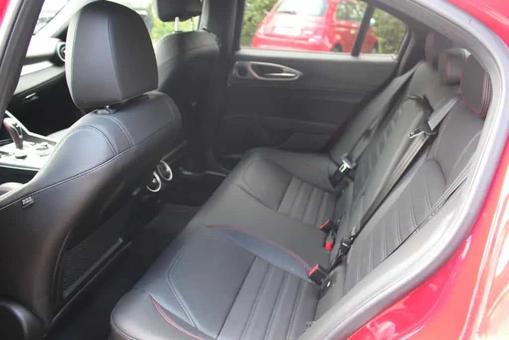 Alfa Romeo Giulia Competizione Q4  MATRIX-LED  0,99% Finanz 10/2023-photo-9