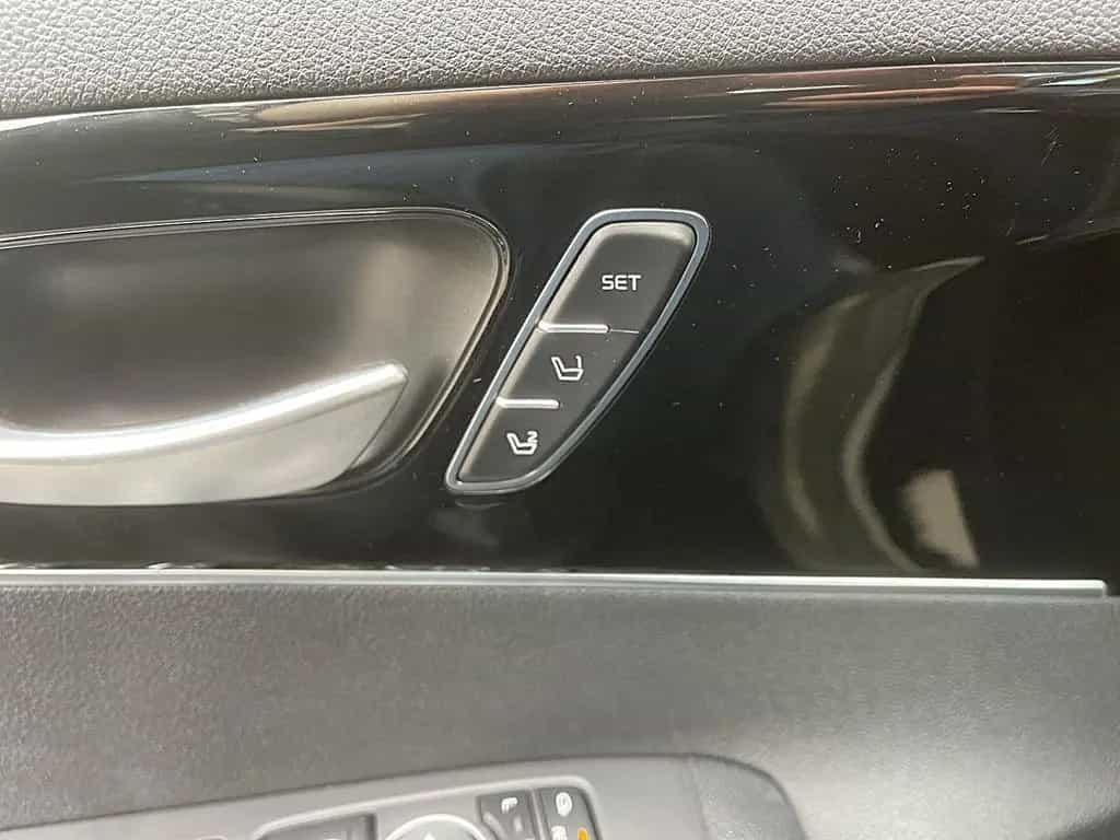 Kia Sorento 2.2 CRDi AUT 4WD Platinum XEN PANO NAVI 03/2018-photo-23