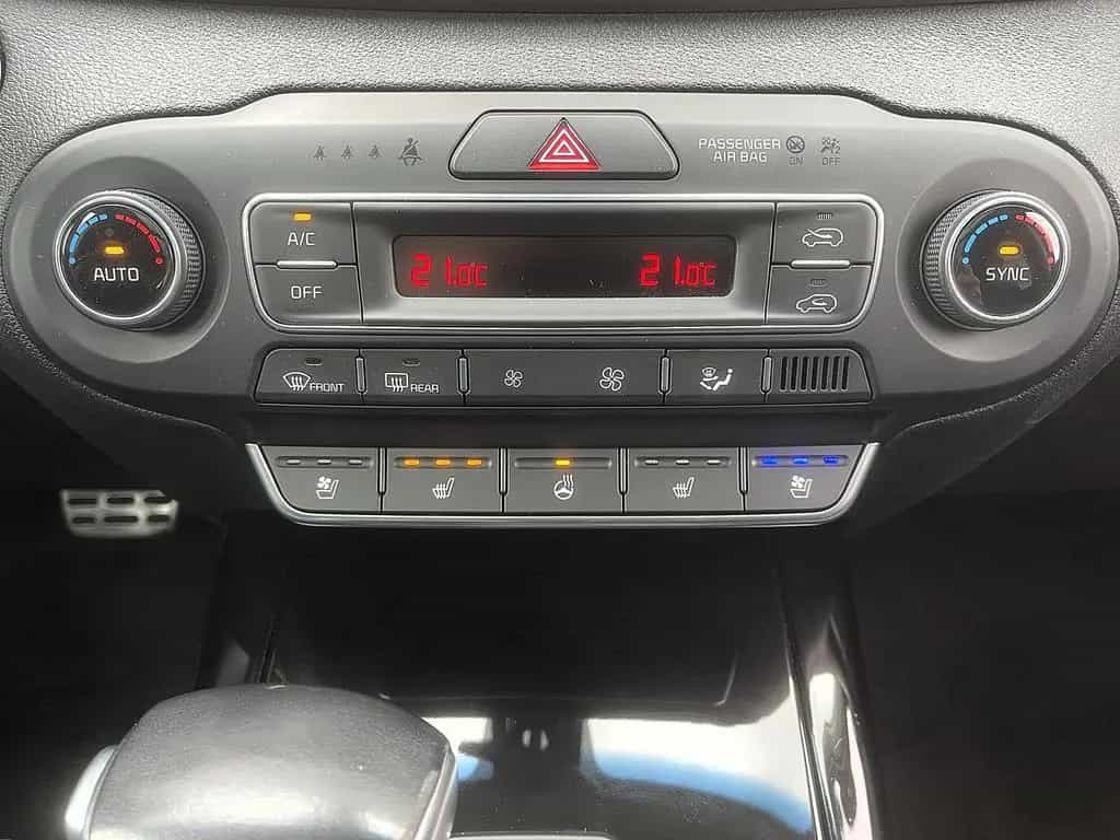 Kia Sorento 2.2 CRDi AUT 4WD Platinum XEN PANO NAVI 03/2018-photo-33