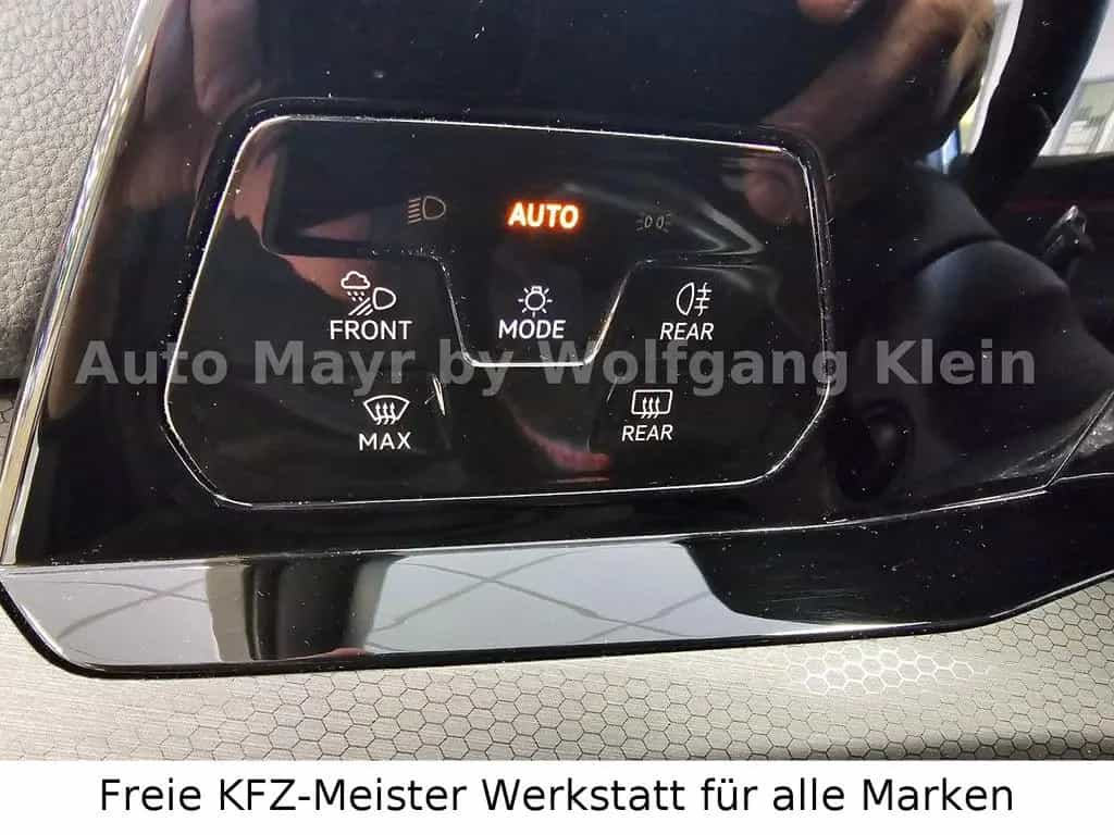 Volkswagen Golf VIII 2.0 Lim GTI Clubsport LED Navi Busines 09/2022-photo-19