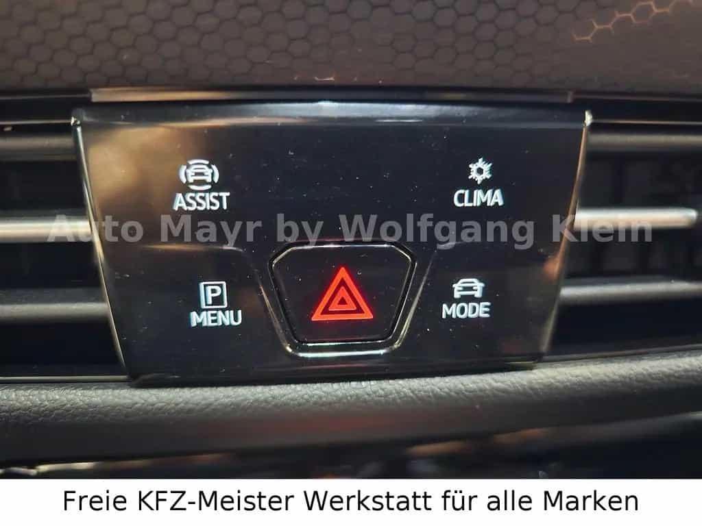 Volkswagen Golf VIII 2.0 Lim GTI Clubsport LED Navi Busines 09/2022-photo-27