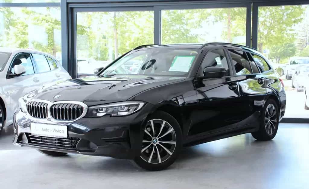 BMW 318 d (G21) Advantage *LED *PDC *SHZ *AppleCP 07/2021-photo-0