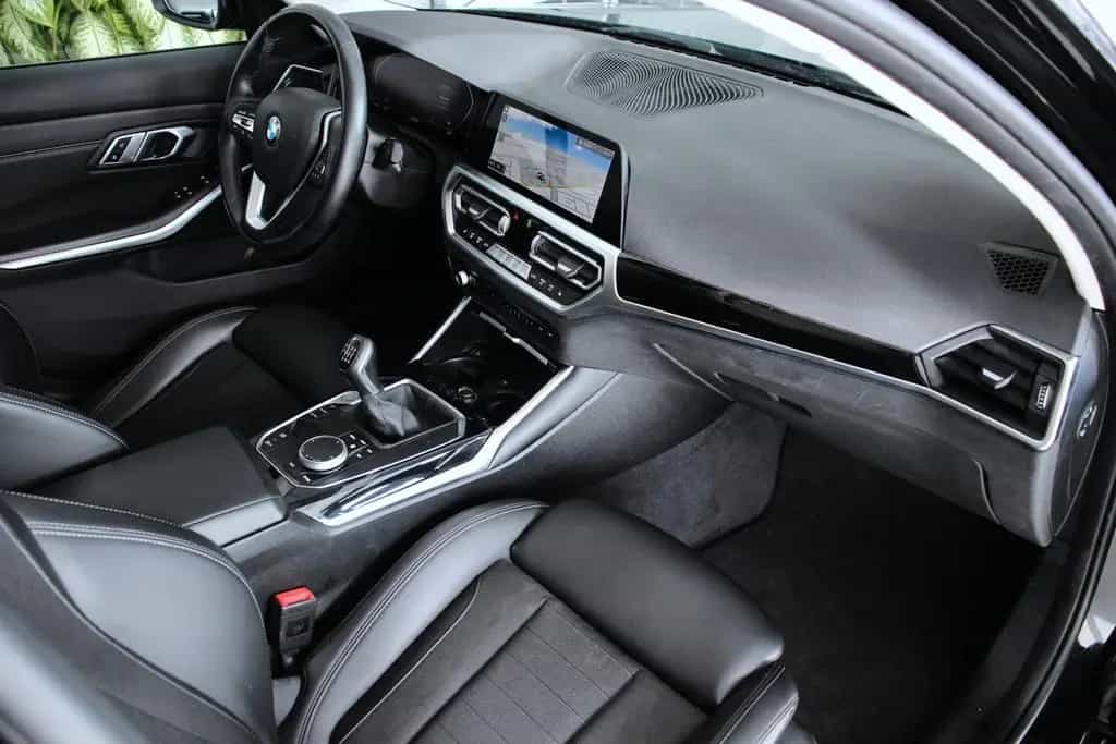 BMW 318 d (G21) Advantage *LED *PDC *SHZ *AppleCP 07/2021-photo-12