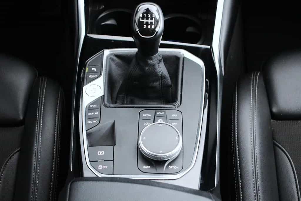 BMW 318 d (G21) Advantage *LED *PDC *SHZ *AppleCP 07/2021-photo-17