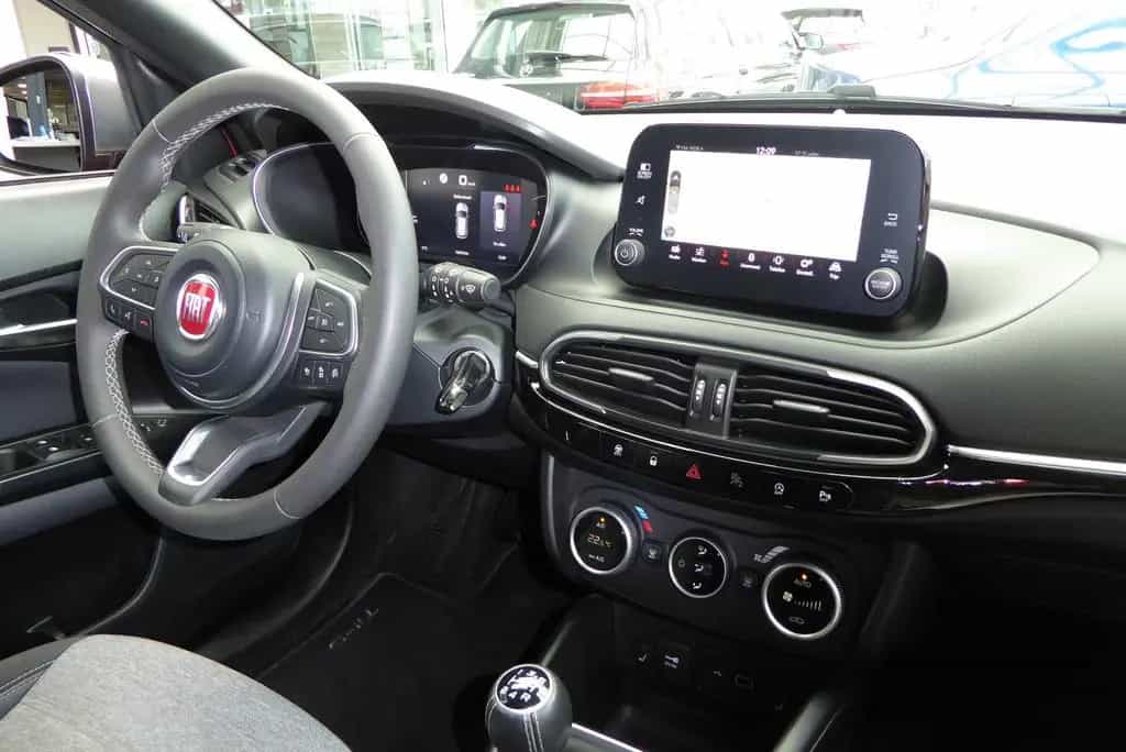 Fiat Tipo Cross erst 16.800 KM!! Navi R-Kamera 06/2021-photo-6