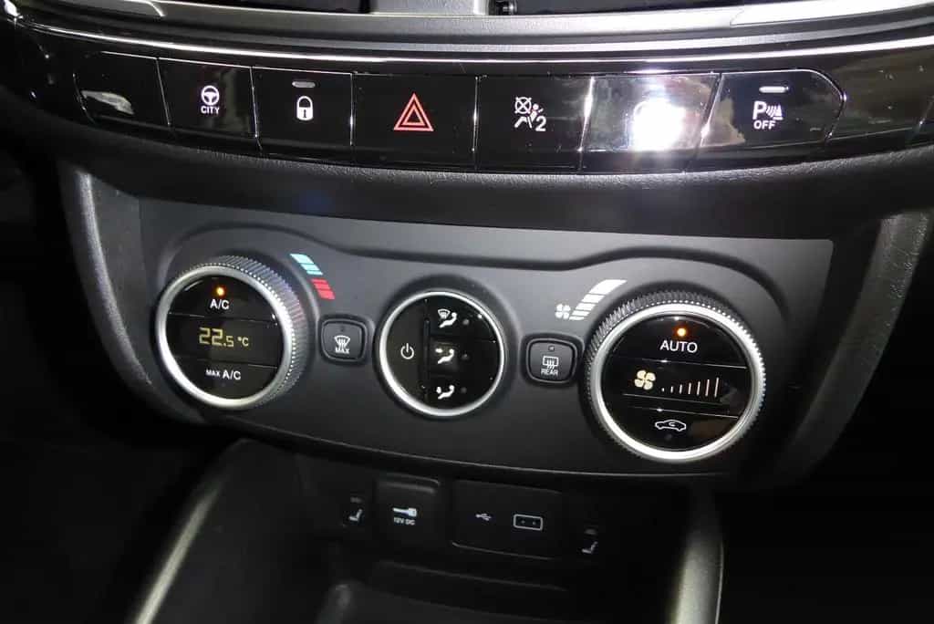Fiat Tipo Cross erst 16.800 KM!! Navi R-Kamera 06/2021-photo-9