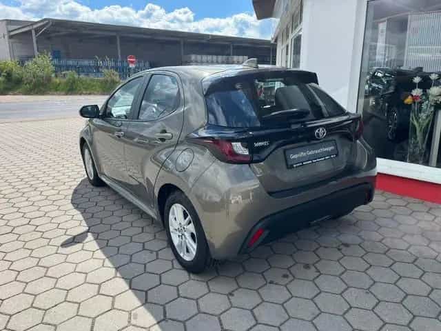 Toyota Yaris Comfort 1,5 07/2022-photo-6