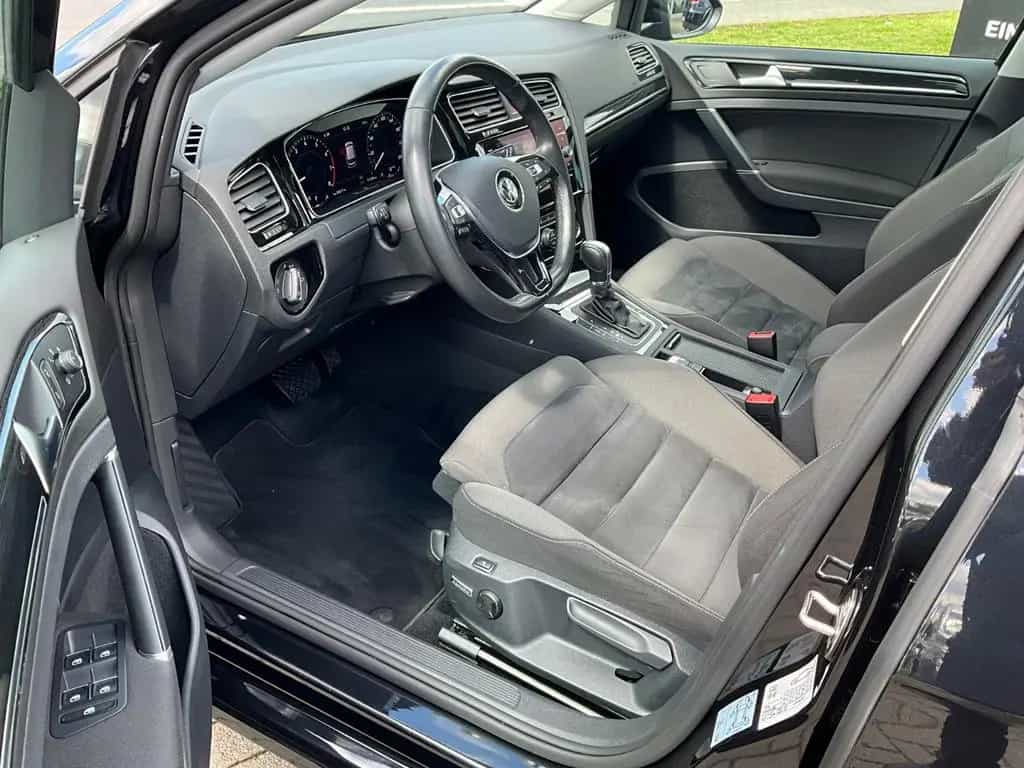 Volkswagen Golf VII Lim. 1.4 TSI Highline DSG 10/2017-photo-4