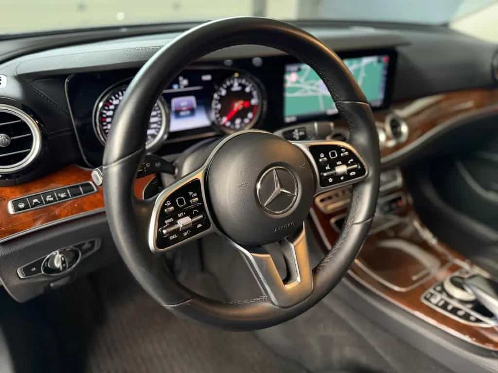 Mercedes-Benz E-Class d 4Matic T-SCHECKH.-LED-AMG 20"-AIRMATIC- 12/2018-photo-11
