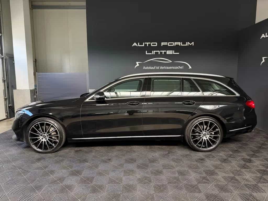 Mercedes-Benz E-Class d 4Matic T-SCHECKH.-LED-AMG 20"-AIRMATIC- 12/2018-photo-2