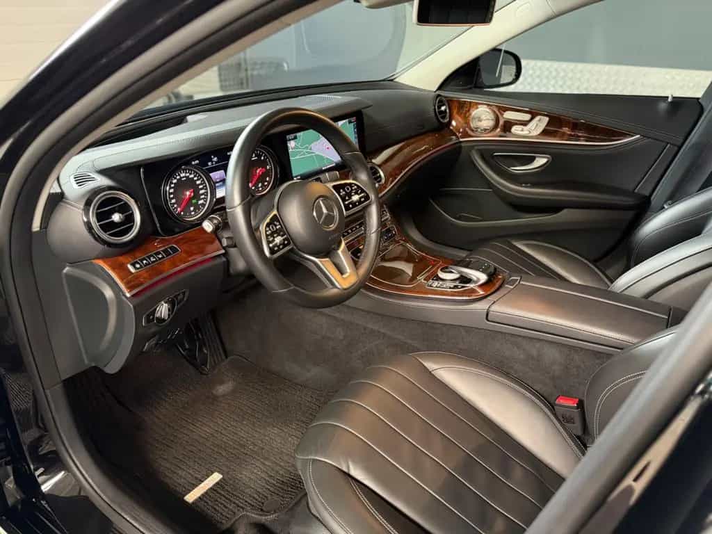 Mercedes-Benz E-Class d 4Matic T-SCHECKH.-LED-AMG 20"-AIRMATIC- 12/2018-photo-8