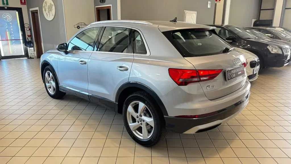 Audi Q3 35 TDI S tronic Business Advanced 05/2020-photo-6