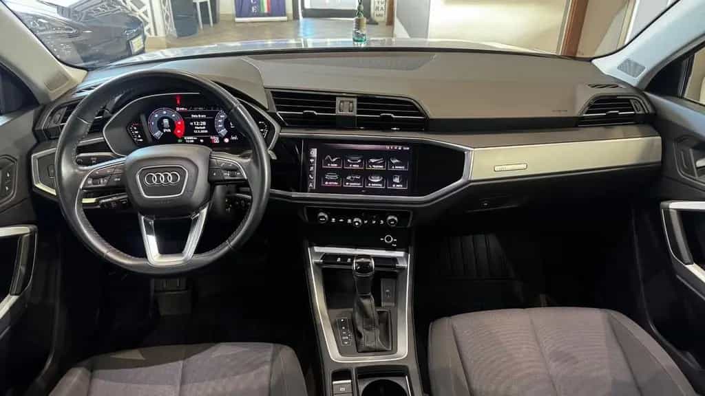 Audi Q3 35 TDI S tronic Business Advanced 05/2020-photo-8