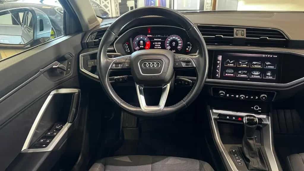 Audi Q3 35 TDI S tronic Business Advanced 05/2020-photo-9