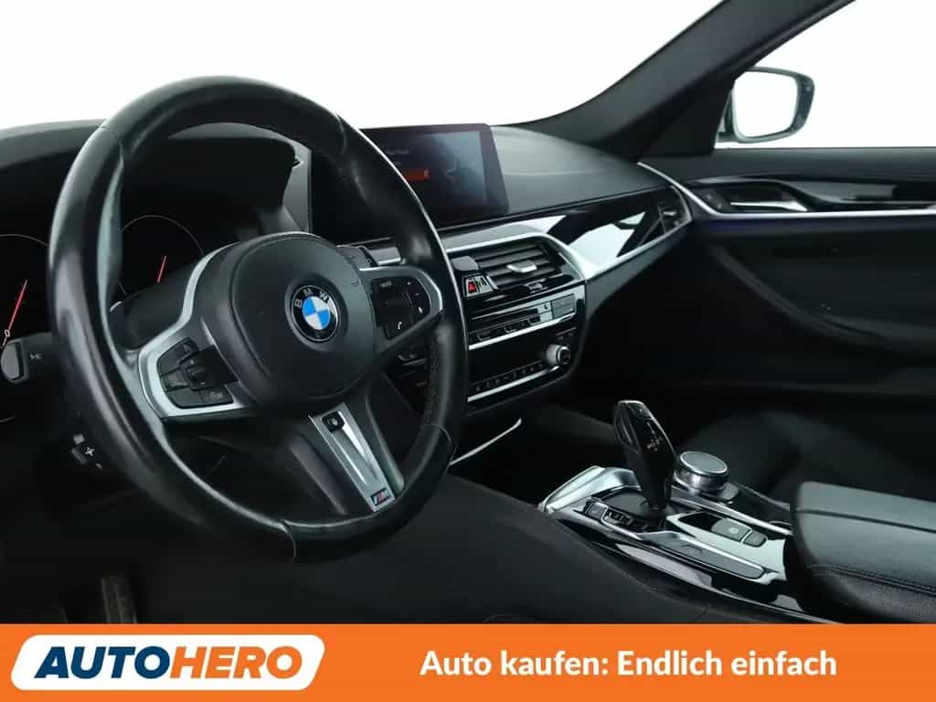 BMW 530 d xDrive M Sport Aut.*NAVI*LED*360CAM*SHZ*LHZ 01/2019-photo-10