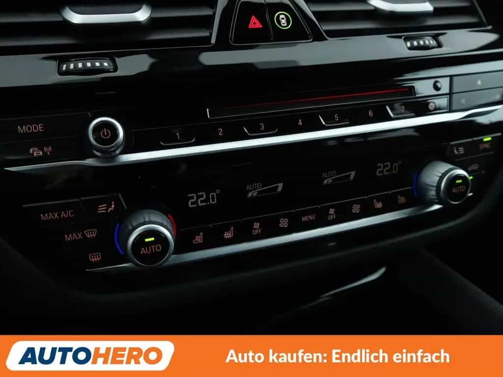BMW 530 d xDrive M Sport Aut.*NAVI*LED*360CAM*SHZ*LHZ 01/2019-photo-22