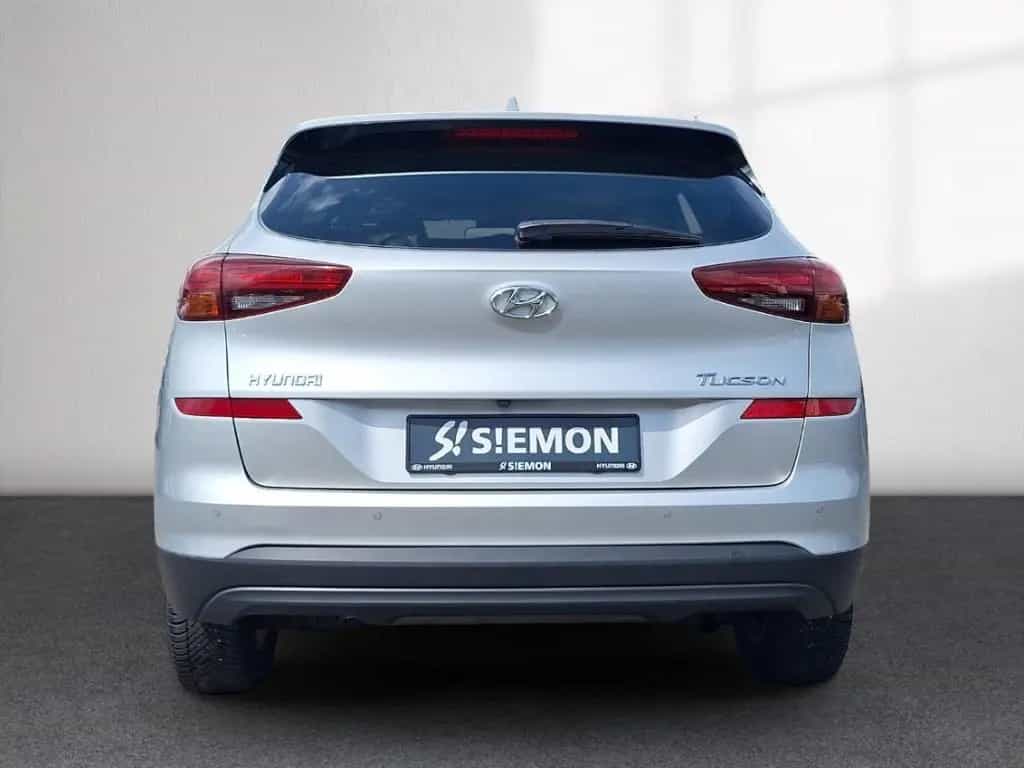 Hyundai TUCSON 2WD 1.6 GDi NAVI LED DAB SHZ LenkradHZG P 05/2019-photo-3