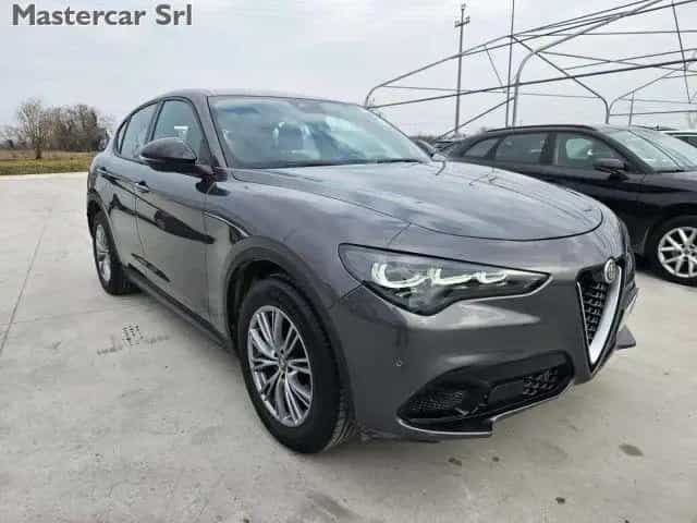 Alfa Romeo Stelvio ALFA ROMEO Stelvio 2.2 t Super Q4 210cv auto - G 05/2023-photo-2