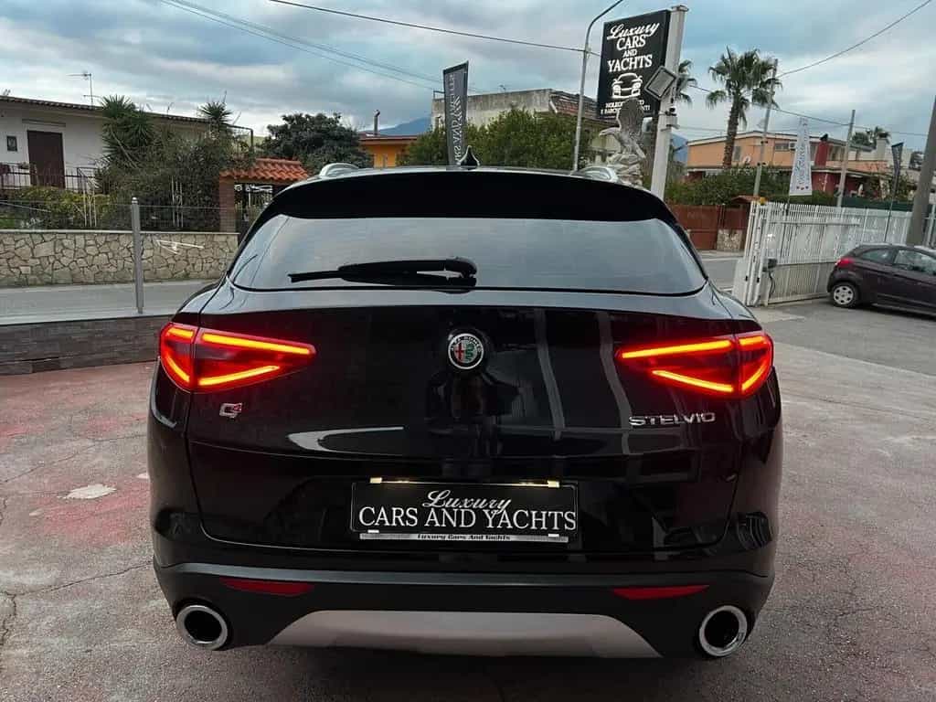 Alfa Romeo Stelvio 2.2 210 CV AT8 Q4 -2018 08/2018-photo-4