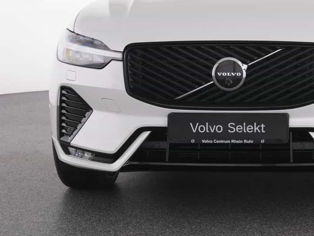 Volvo XC60 B5 AWD Ultra Dark+21''LM+MEMRY+MASSAGE+BO&W 08/2025-photo-16