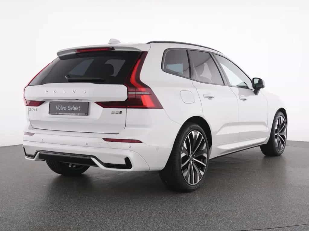 Volvo XC60 B5 AWD Ultra Dark+21''LM+MEMRY+MASSAGE+BO&W 08/2025-photo-2