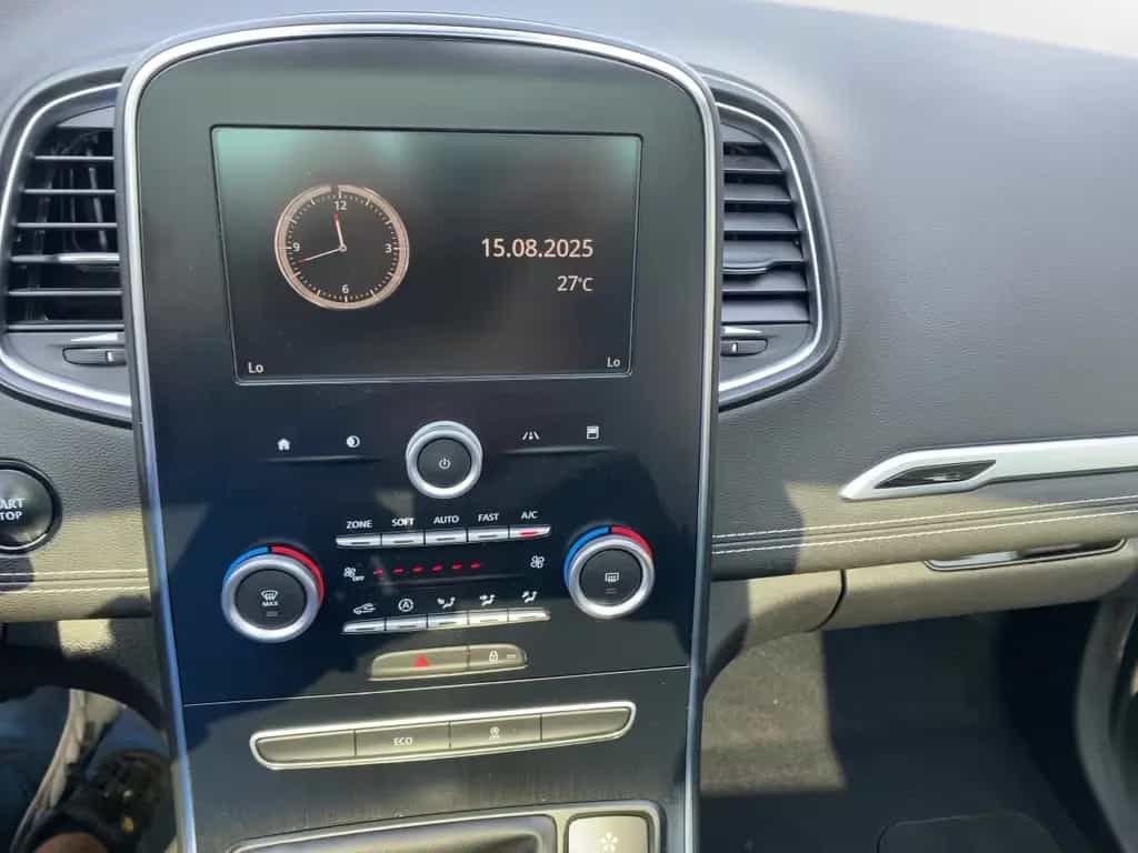 Renault Scenic IV 1.3 TCe 140 Intens *Panorama*Navi*DAB* 04/2018-photo-12