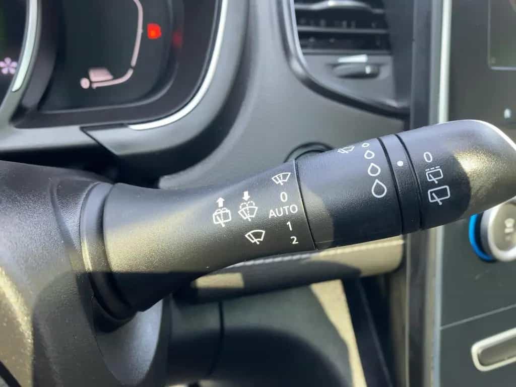 Renault Scenic IV 1.3 TCe 140 Intens *Panorama*Navi*DAB* 04/2018-photo-18