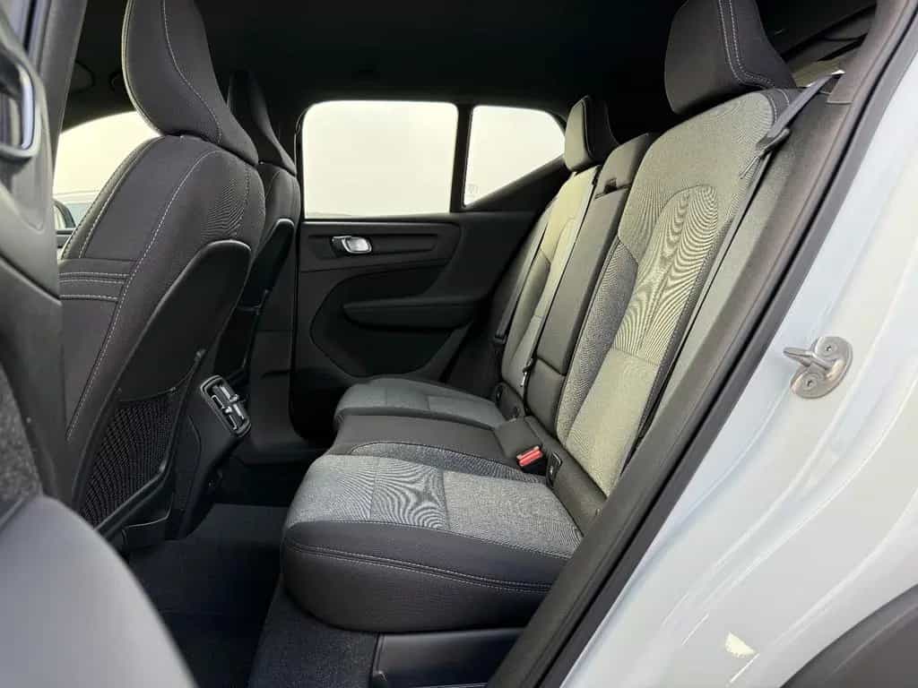 Volvo XC40 Plus Dark 2WD/Navi/Harman-Kardon 10/2023-photo-27