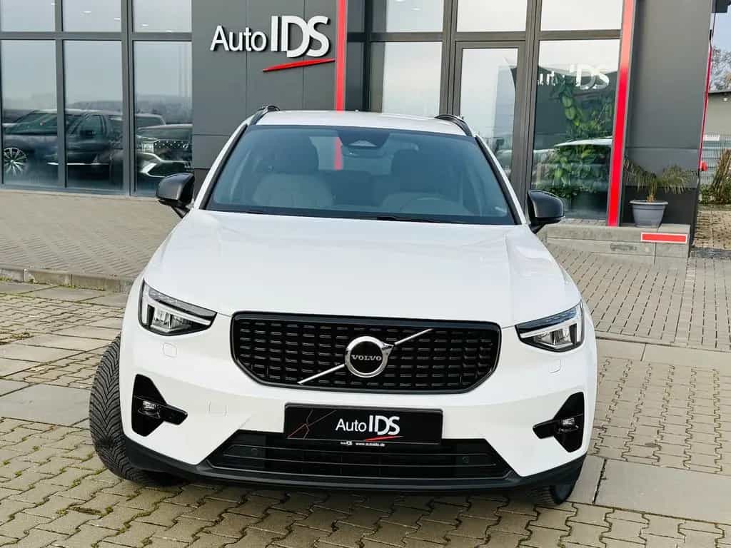 Volvo XC40 Plus Dark 2WD/Navi/Harman-Kardon 10/2023-photo-8