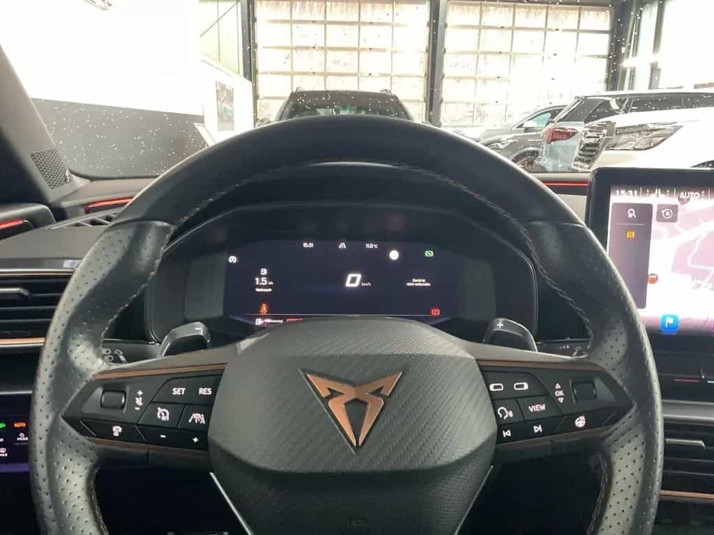 Cupra Leon Sportstourer 2.0 TSI DSG VZ NAVI MATRIX AHK 01/2024-photo-12