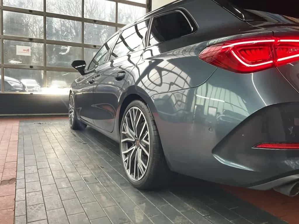 Cupra Leon Sportstourer 2.0 TSI DSG VZ NAVI MATRIX AHK 01/2024-photo-14