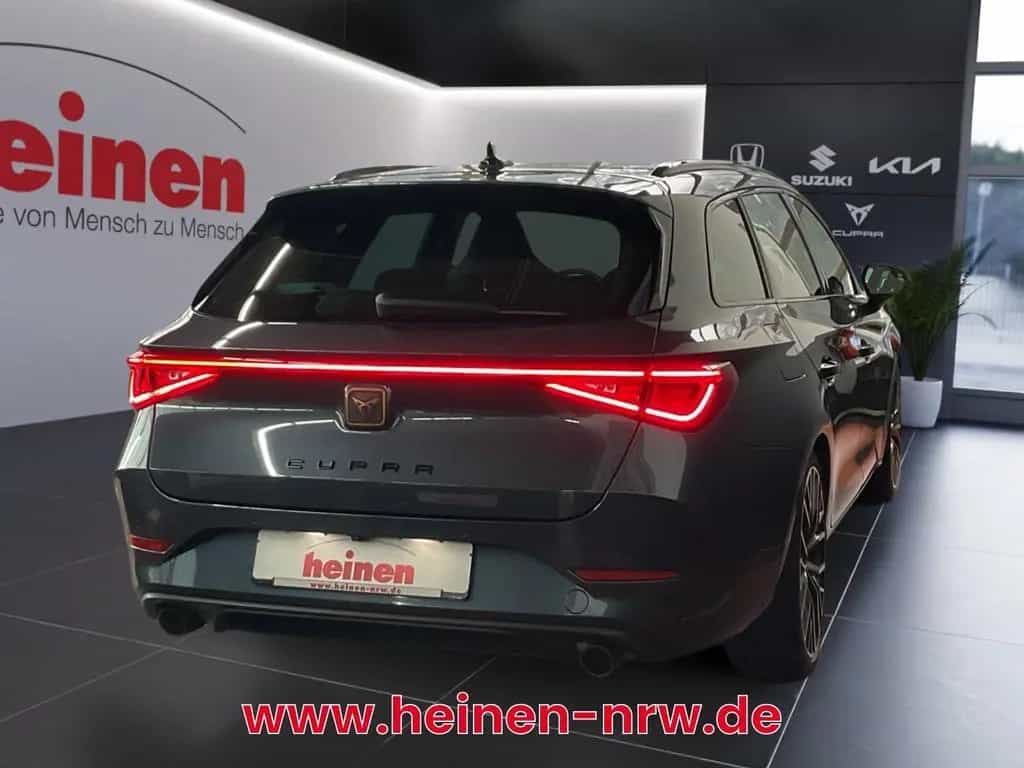 Cupra Leon Sportstourer 2.0 TSI DSG VZ NAVI MATRIX AHK 01/2024-photo-3