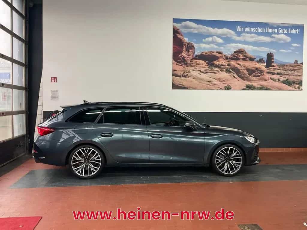 Cupra Leon Sportstourer 2.0 TSI DSG VZ NAVI MATRIX AHK 01/2024-photo-9