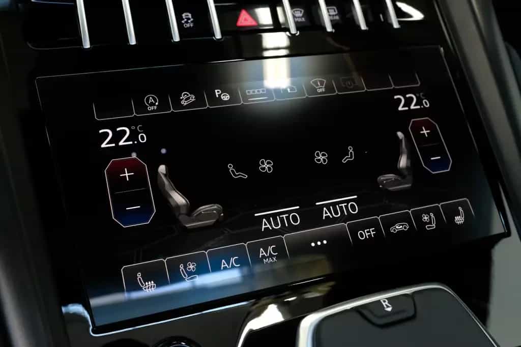 Lamborghini Urus /WARRANTY-2027/B&O/PANO/NIGHT/STYLE/MASSAGE 02/2022-photo-17